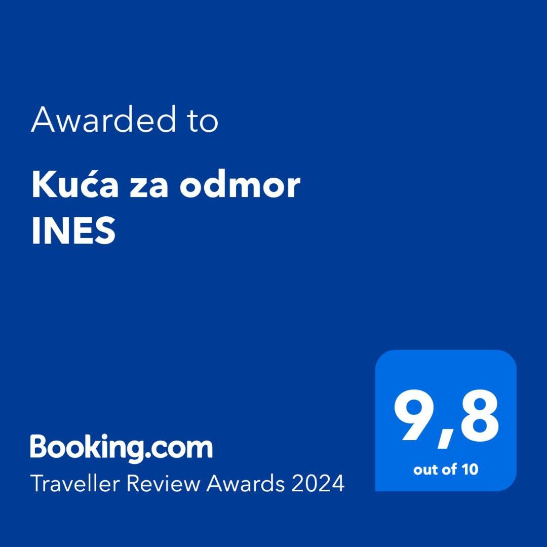 Apartments Ines Pula Exterior photo