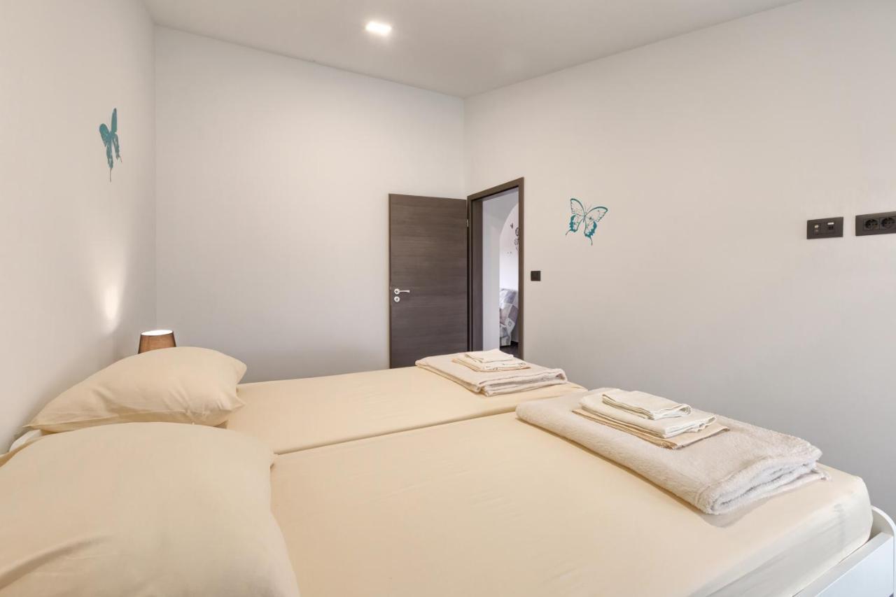 Apartments Ines Pula Exterior photo